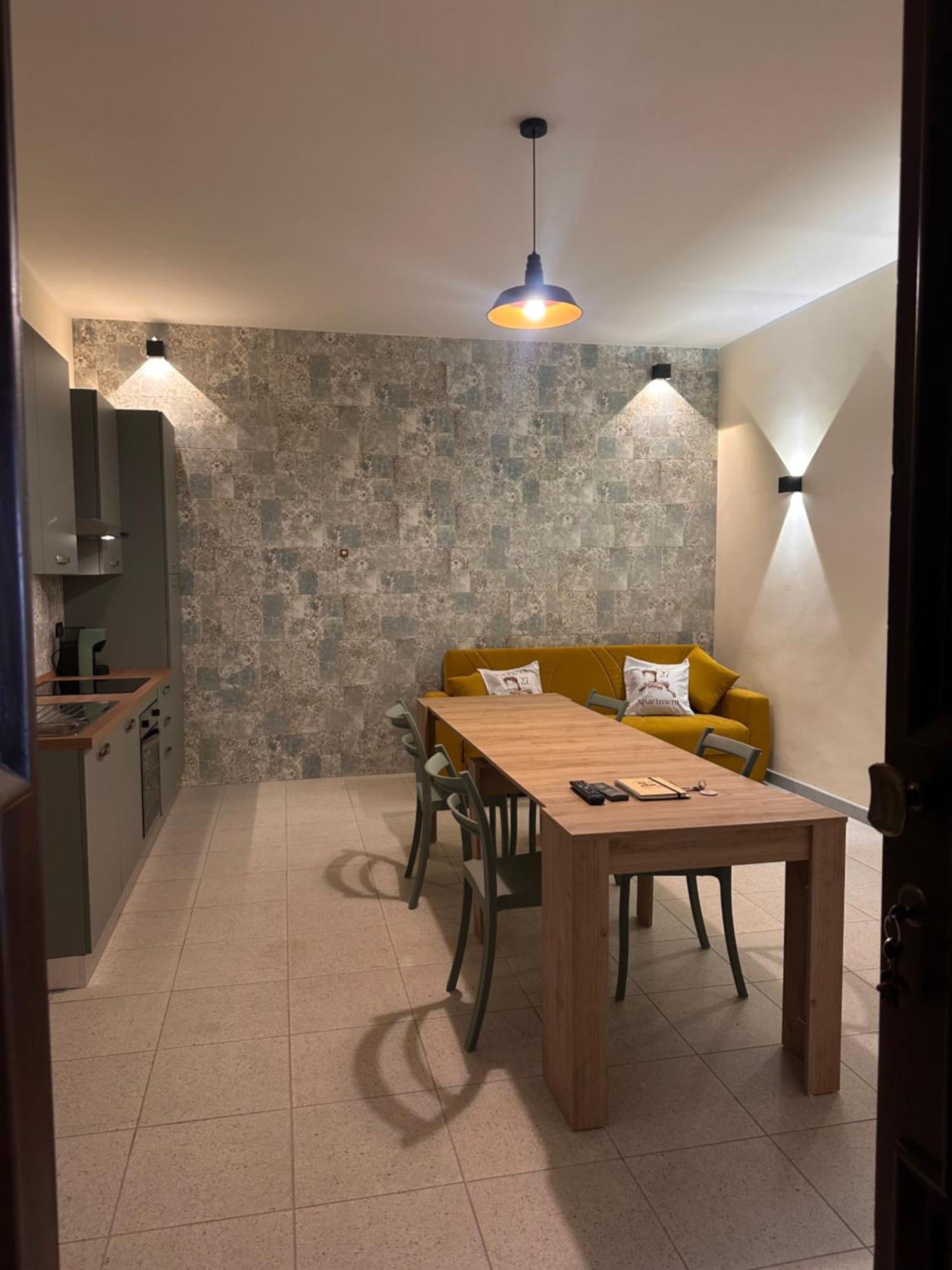 Civico 27 Apartment فوندي المظهر الخارجي الصورة